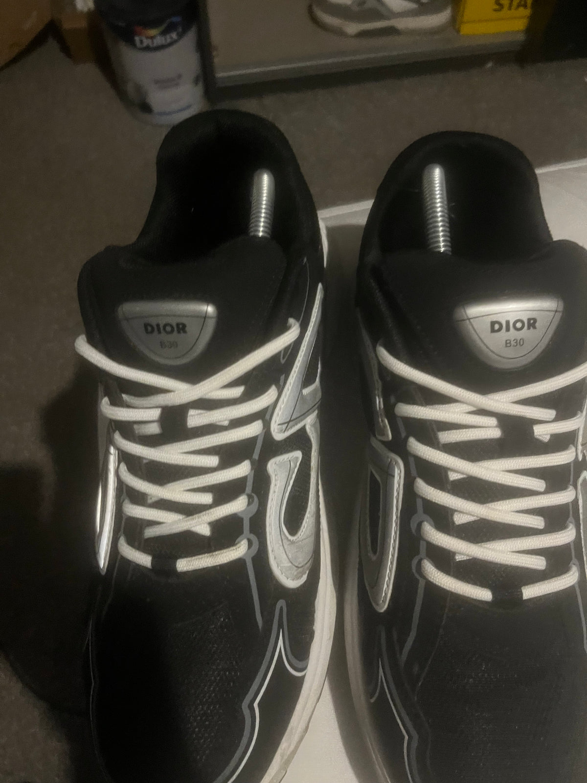 Deor B30 Black/White