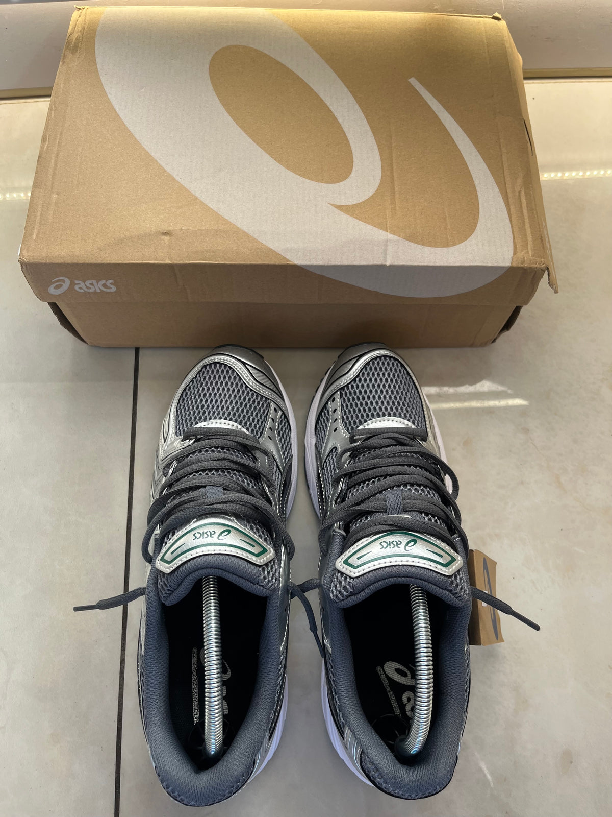 Asicks Gel Kayano 14 Jasper Green