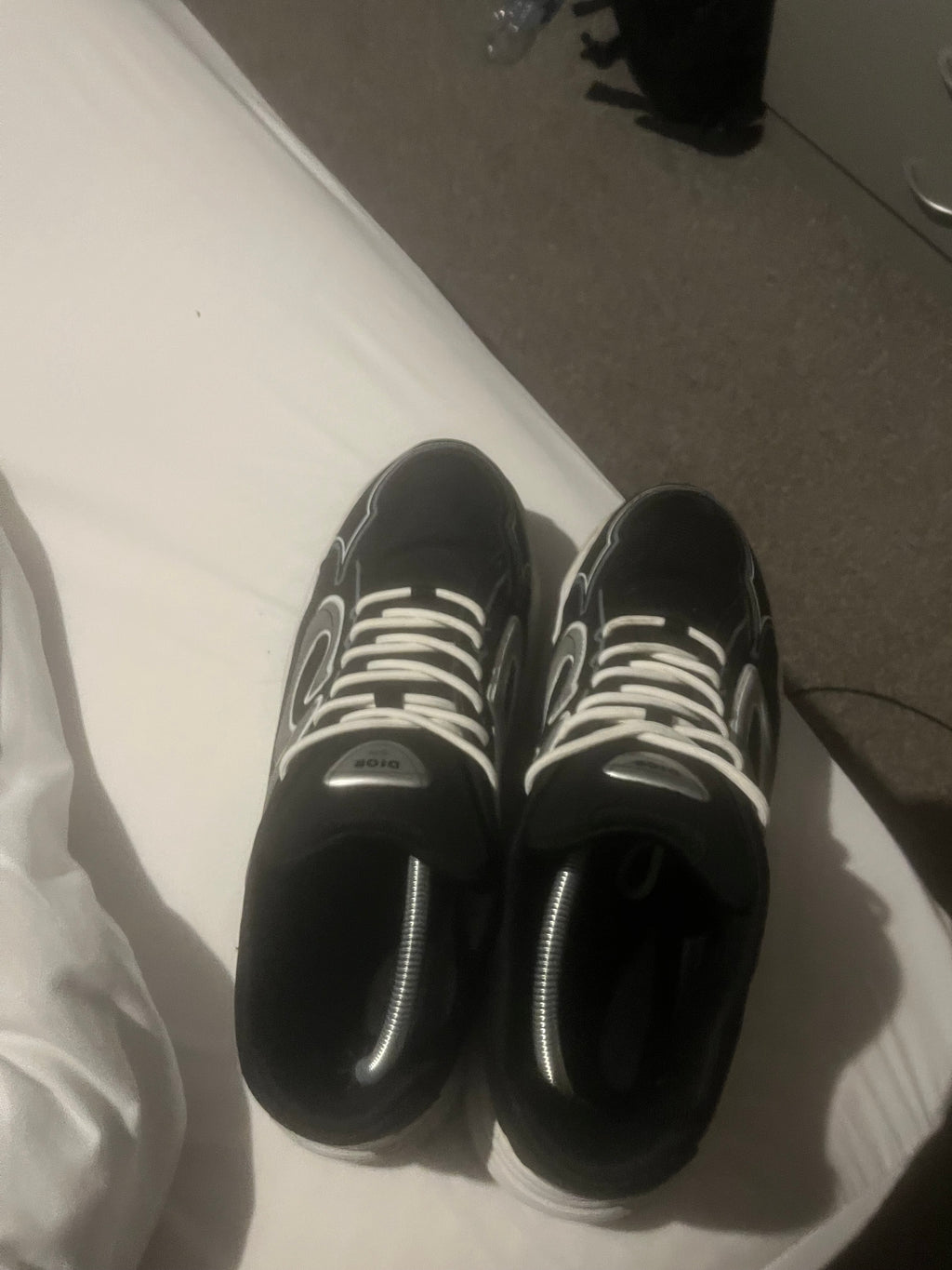 Deor B30 Black/White